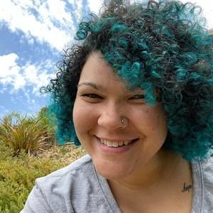 Meet your Posher, Liana